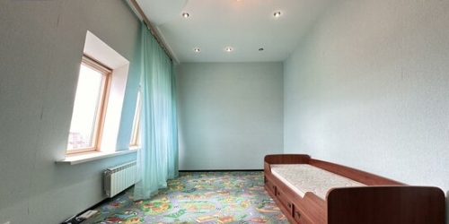 4-комн квартира Дыбенко ул,  д. 21,  к. 3