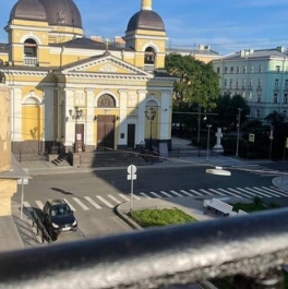 Продажа 3-комн квартиры на вторичном рынке Суворовский пр-кт,  д. 17