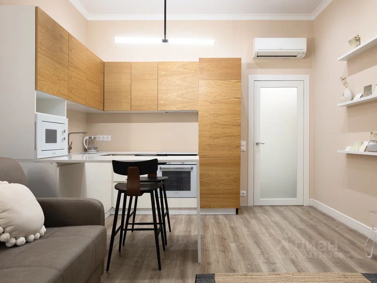 Продажа 2-комн квартиры на вторичном рынке улица Василисы Кожиной, 13