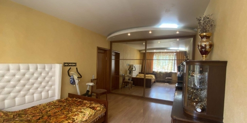 2-комн квартира Череповецкая улица,  д. 8