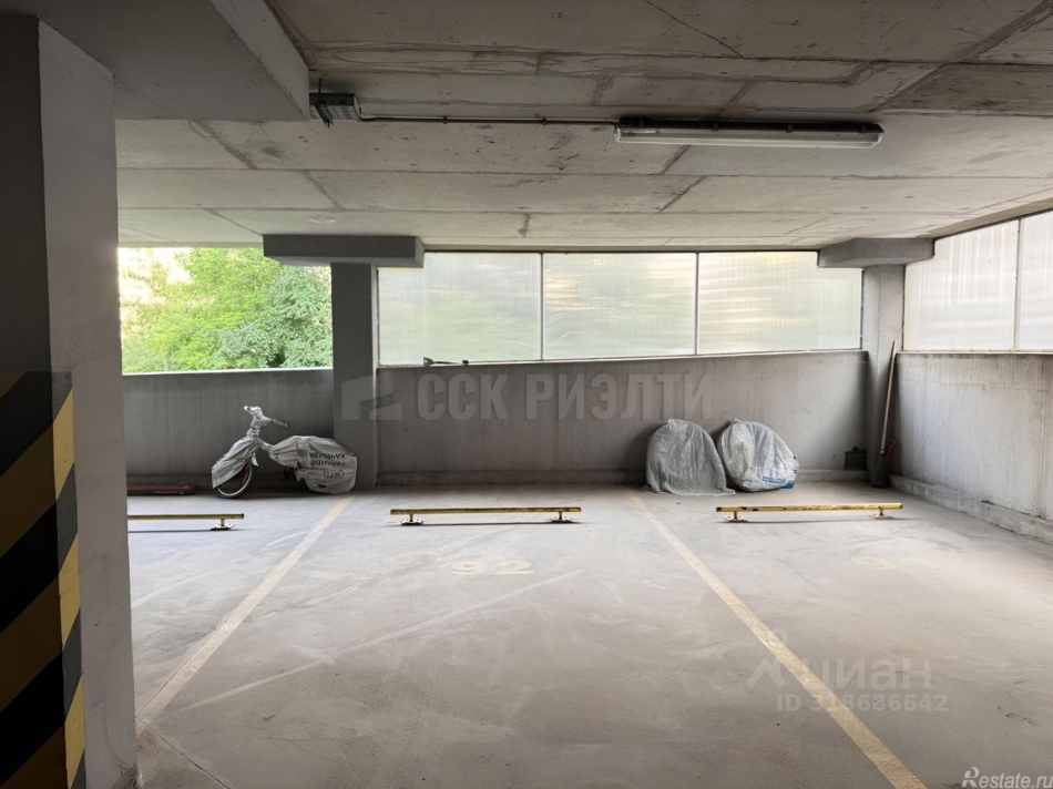 Продажа гаража Павшинская Пойма, Красногорский бульвар