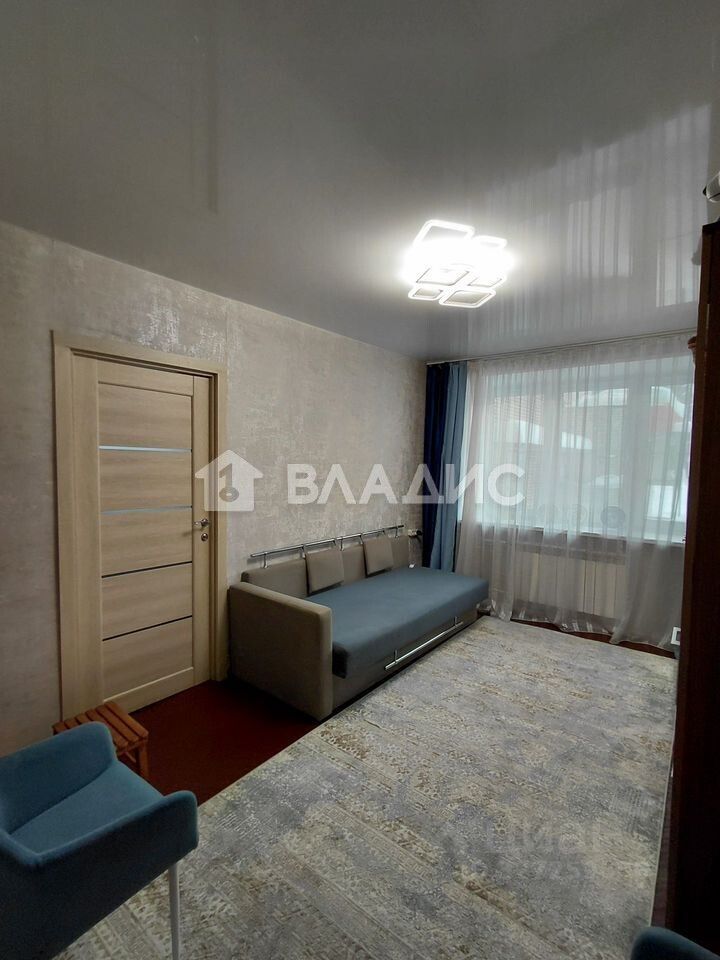 Продажа 3-комн квартиры на вторичном рынке Первомайский мкр, улица Чапаева,  д. 1а