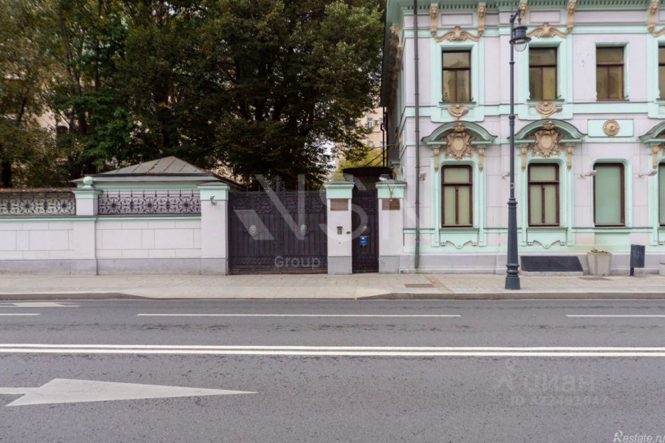 Аренда отдельного здания улица Остоженка,  д. 24