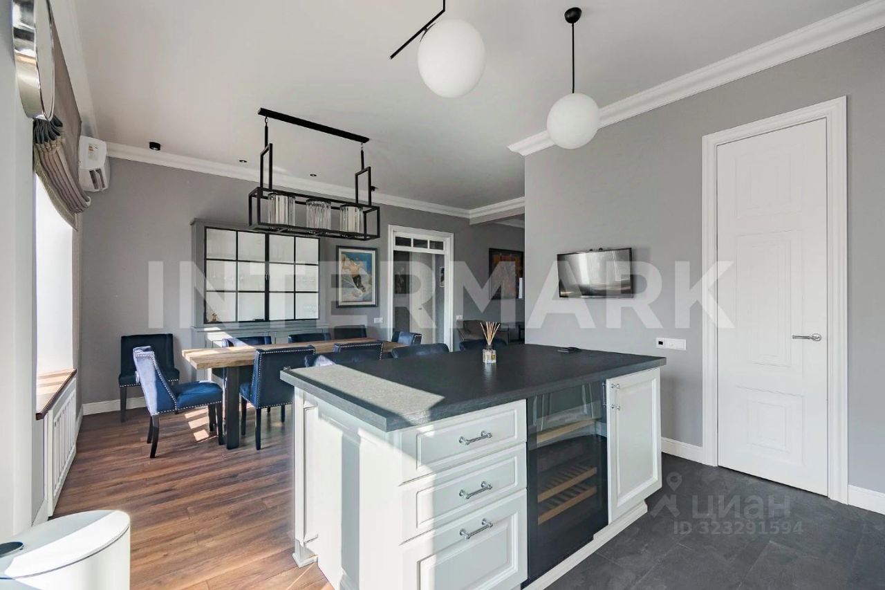 Аренда 4-комн квартиры на вторичном рынке Малая Бронная улица, 20С1