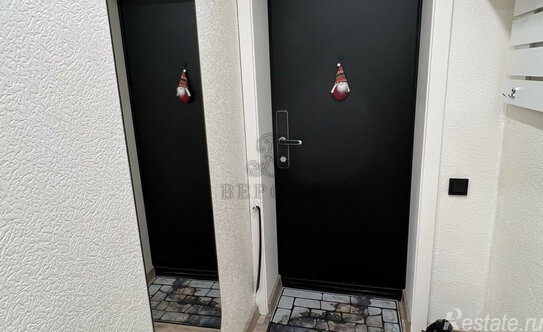 Продажа 1-комн квартиры на вторичном рынке Амбулаторный 2-й проезд,  д. 17