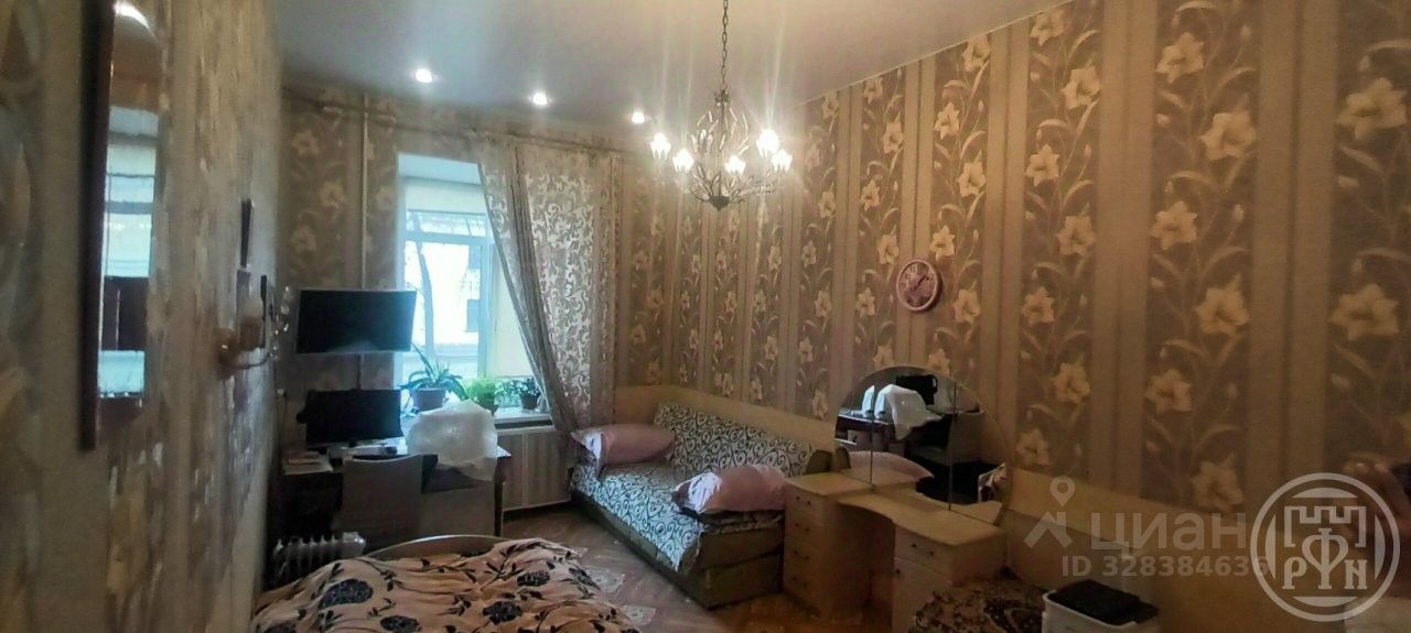 Продажа 2-комн квартиры на вторичном рынке Кронштадт, Коммунистическая улица, 6
