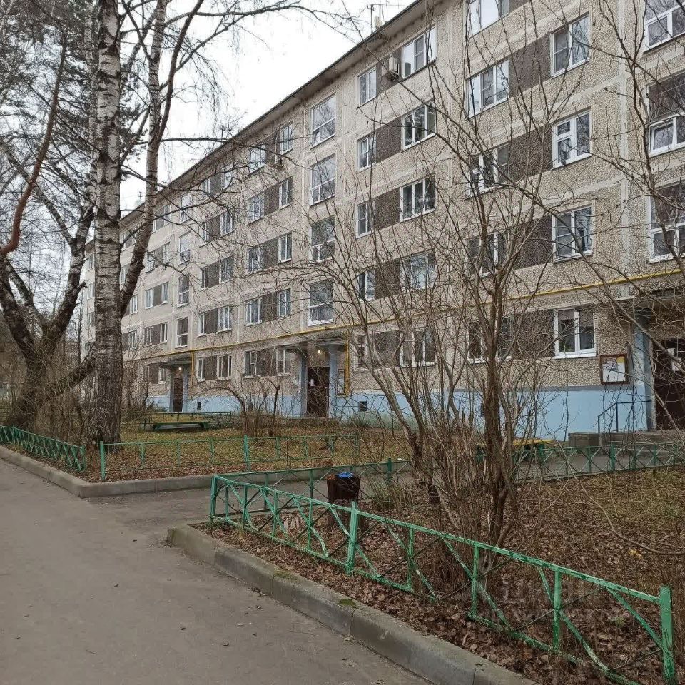Продажа 1-комн квартиры на вторичном рынке ДЗФС мкр,  д. 8