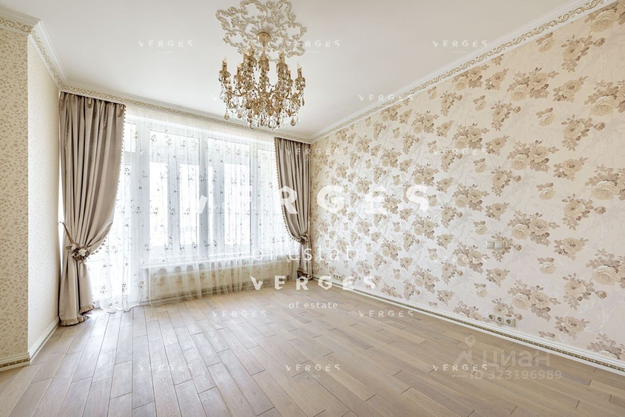 Продажа 3-комн квартиры на вторичном рынке Минская улица, 2