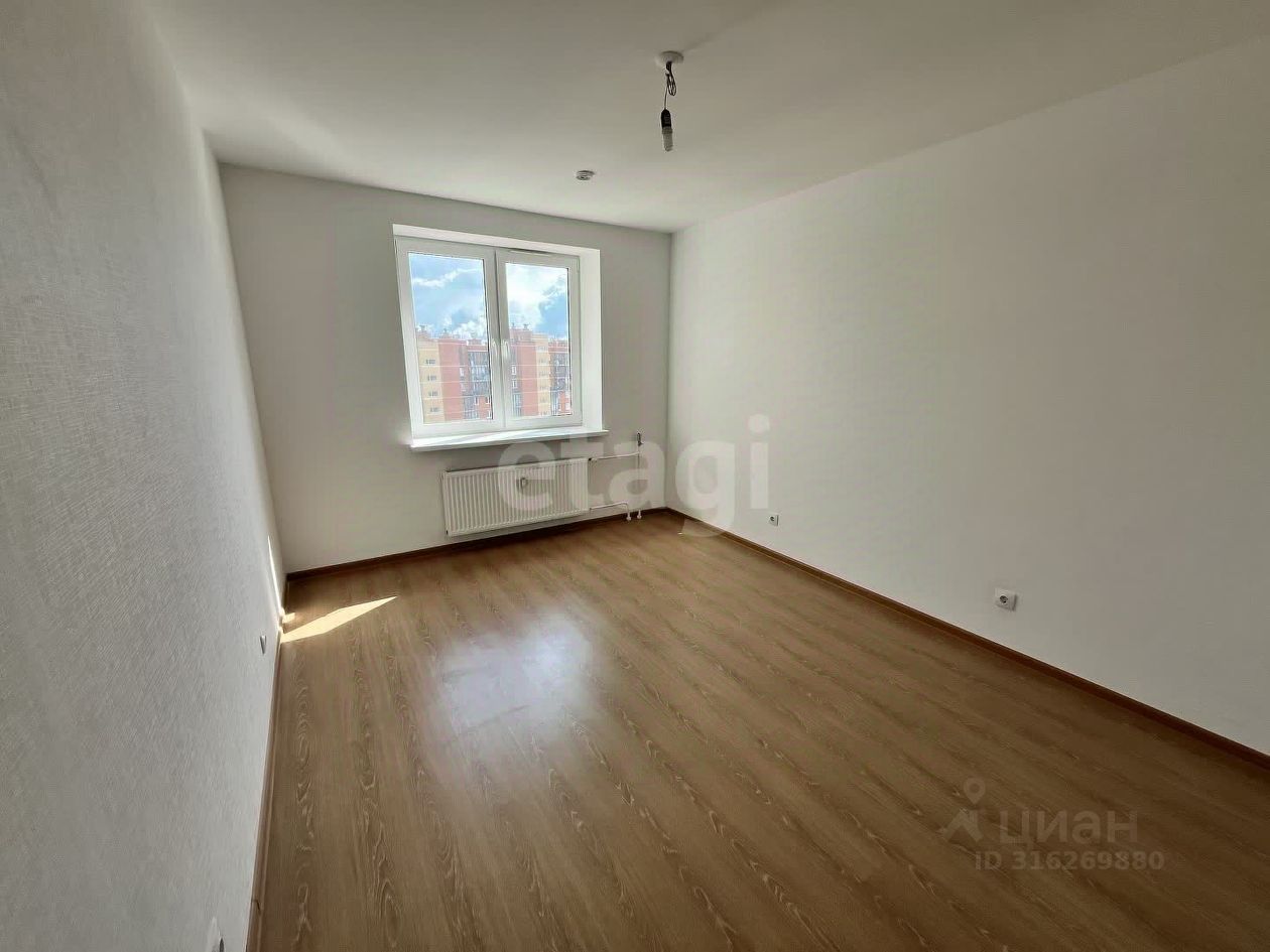 Продажа 1-комн квартиры на вторичном рынке Колпино, улица Севастьянова, 30к1