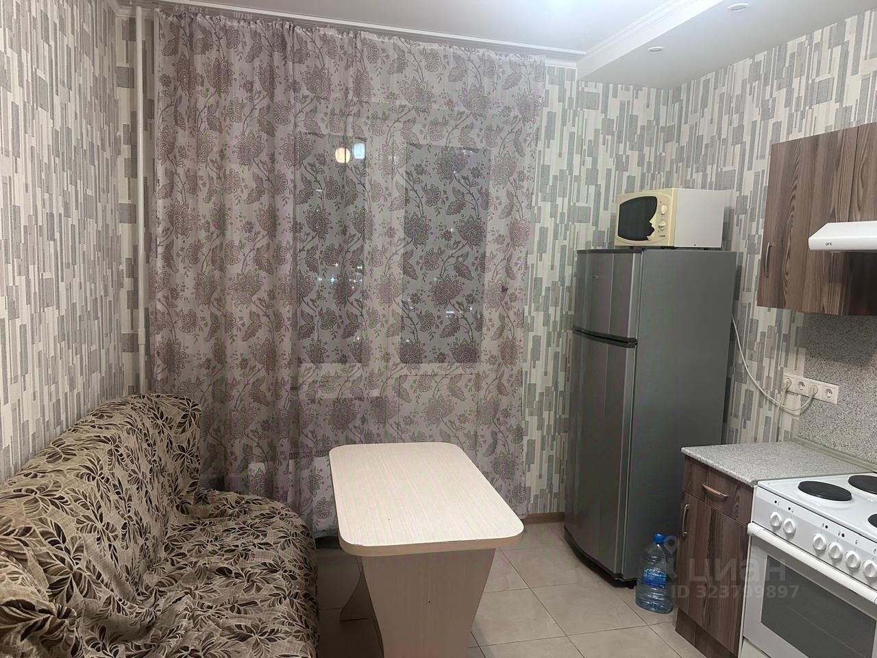 Продажа 1-комн квартиры на вторичном рынке Боброво пгт, улица Лесная, 18к1