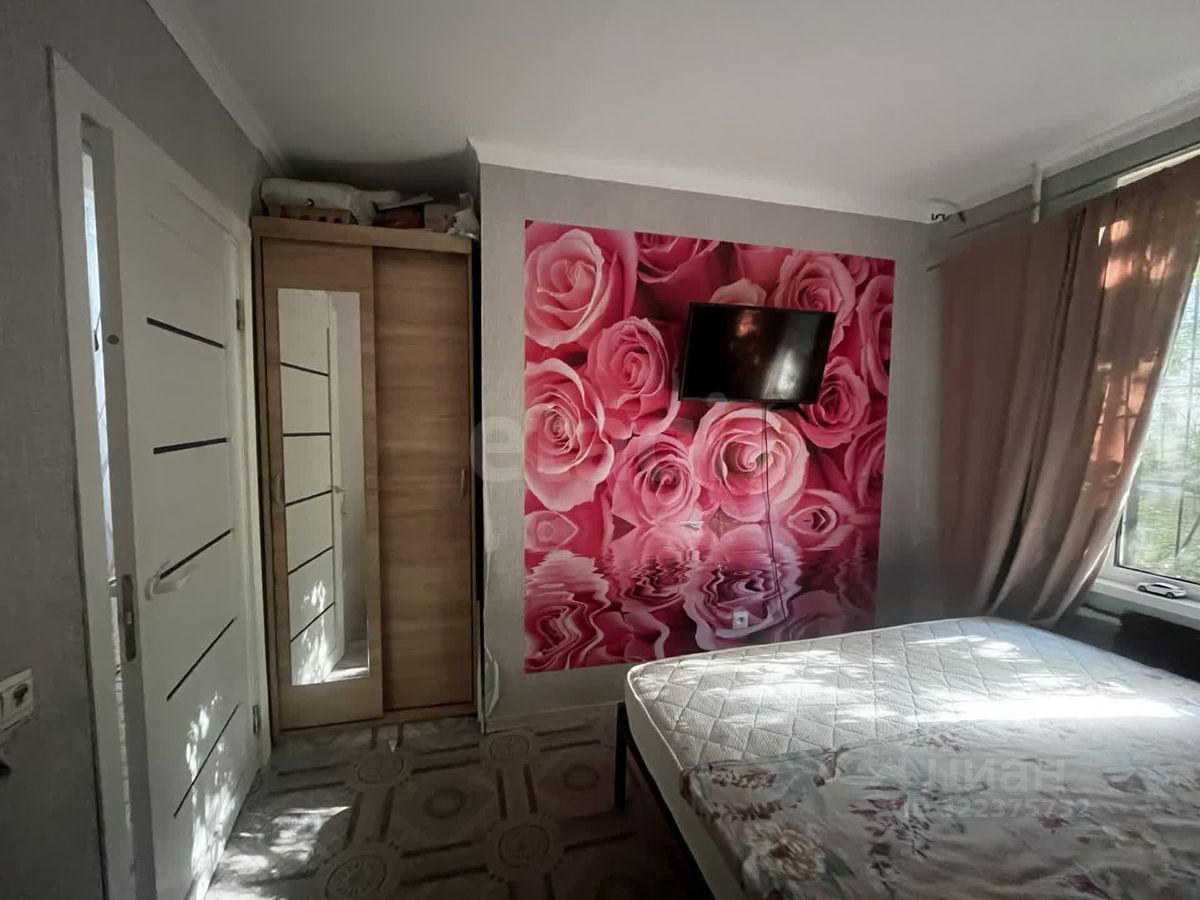 Продажа 3-комн квартиры на вторичном рынке улица Лени Голикова, 9