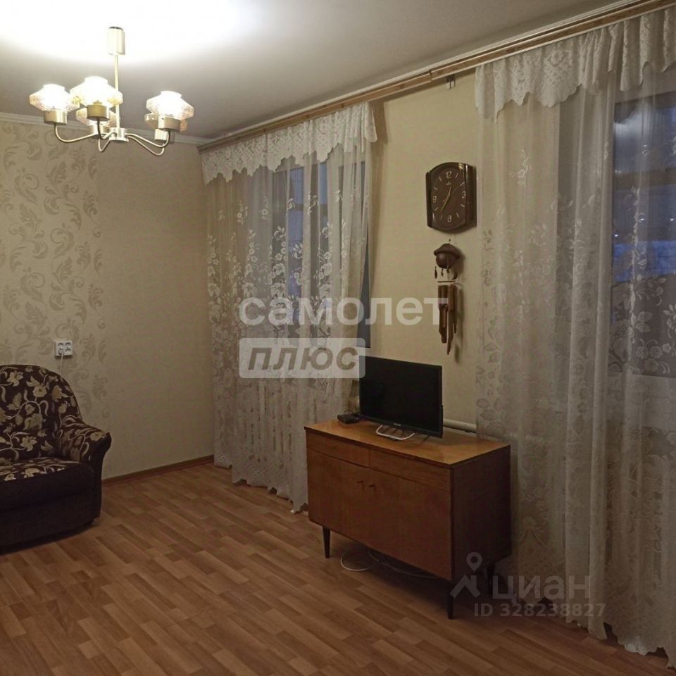 Продажа 4-комн квартиры на вторичном рынке Деденево пгт, улица Заречная, 4