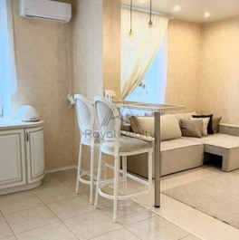 Продажа 2-комн квартиры на вторичном рынке улица Верности,  д. 17