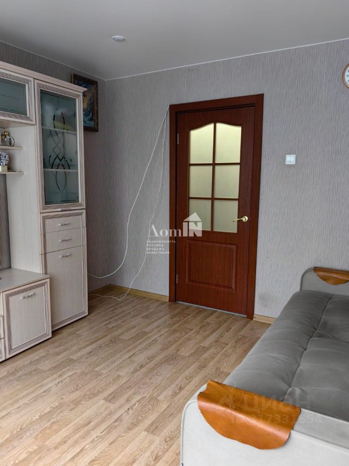 Продажа 2-комн квартиры на вторичном рынке проспект Ветеранов, 21