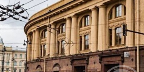 4-комн квартира Троицкий пр.,  д. 12