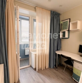 Продажа 3-комн квартиры на вторичном рынке Западный, ул Лунная,  д. 31,  к. 1