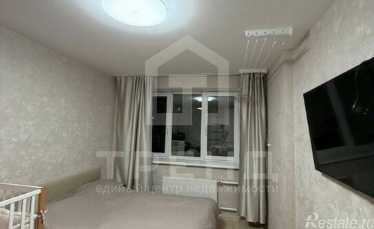 Продажа 1-комн квартиры на вторичном рынке ул Фёдора Абрамова,  д. 4