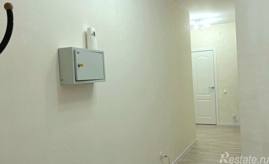 Продажа 3-комн квартиры на вторичном рынке Юнтоловский пр-кт,  д. 49,  к. 4