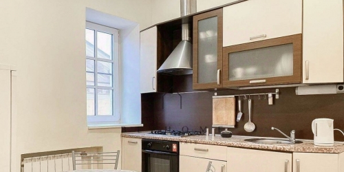 3-комн квартира пер Бойцова,  д. 4