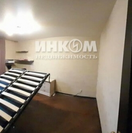 Аренда 3-комн квартиры на вторичном рынке ул Инициативная,  д. 8,  к. 1