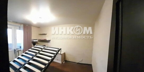 3-комн квартира ул Инициативная,  д. 8,  к. 1