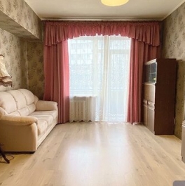 Продажа 2-комн квартиры на вторичном рынке Соколиной Горы 8-я ул,  д. 13