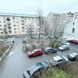 Продажа 2-комн квартиры на вторичном рынке 18-я линия,  д. 22 к2