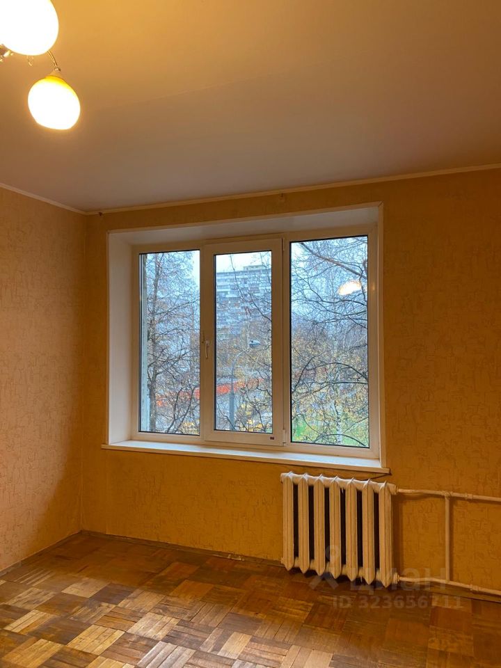 Продажа 2-комн квартиры на вторичном рынке улица Введенского, 31К1