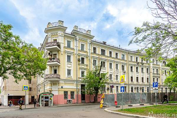 Продажа 2-комн квартиры на вторичном рынке Тимура Фрунзе ул,  д. 8/5