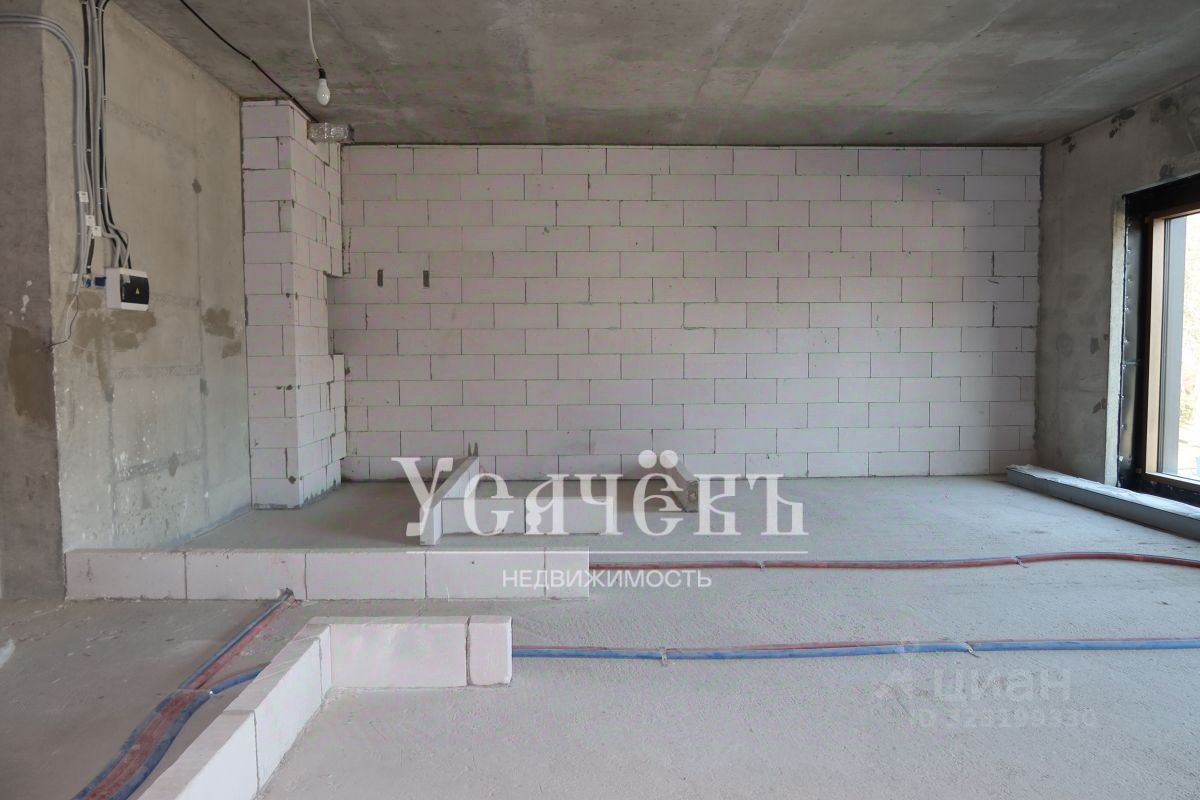 Продажа 2-комн квартиры на вторичном рынке Мосфильмовская улица, 1к3