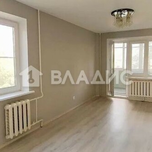 4-комн квартира Холодово, Коммунистическая улица,  д. 17