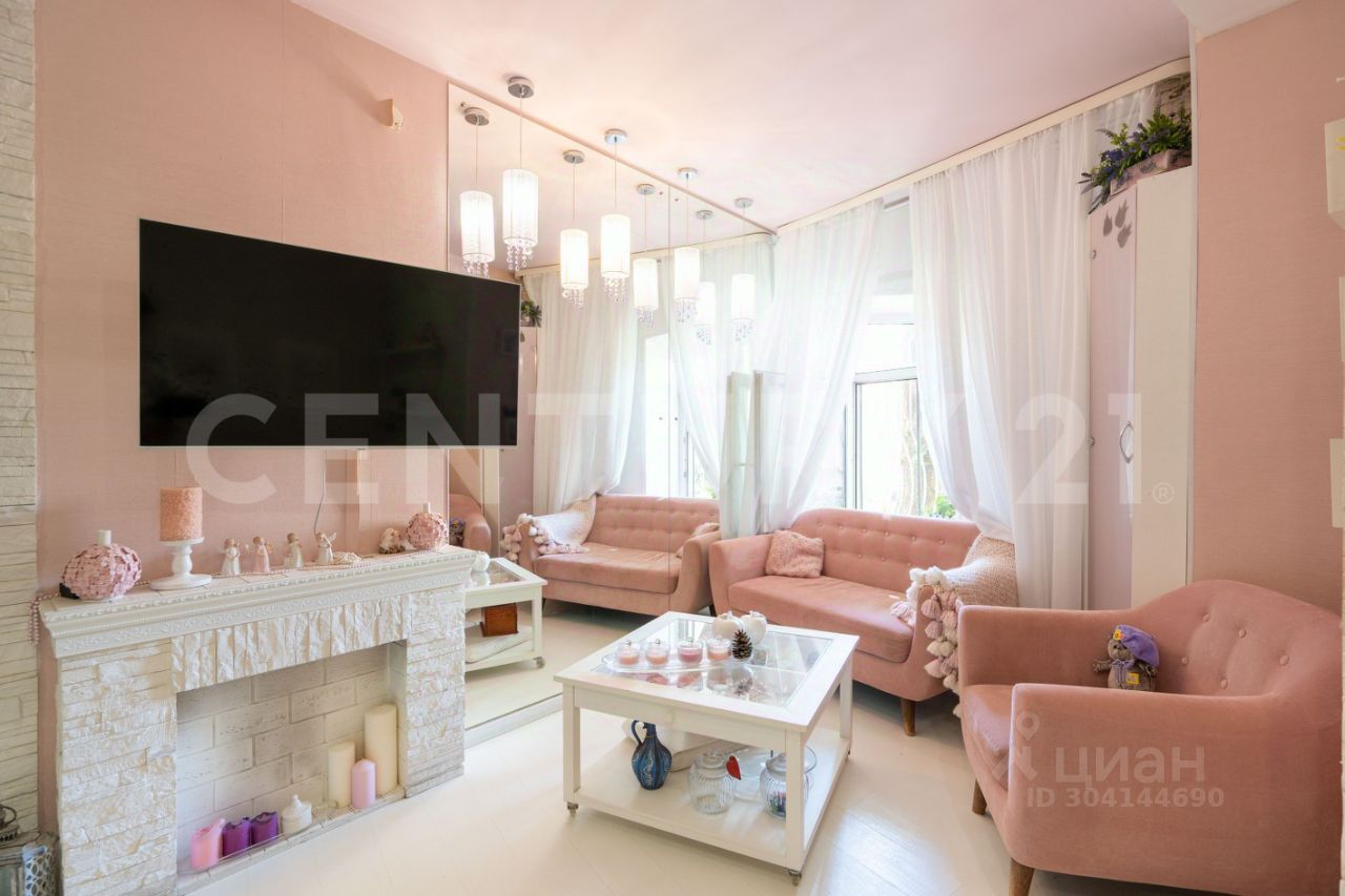 Продажа 6-комн квартиры на вторичном рынке набережная Обводного Канала, 151-153