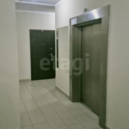 Продажа 2-комн квартиры на вторичном рынке Петергофское ш,  д. 45