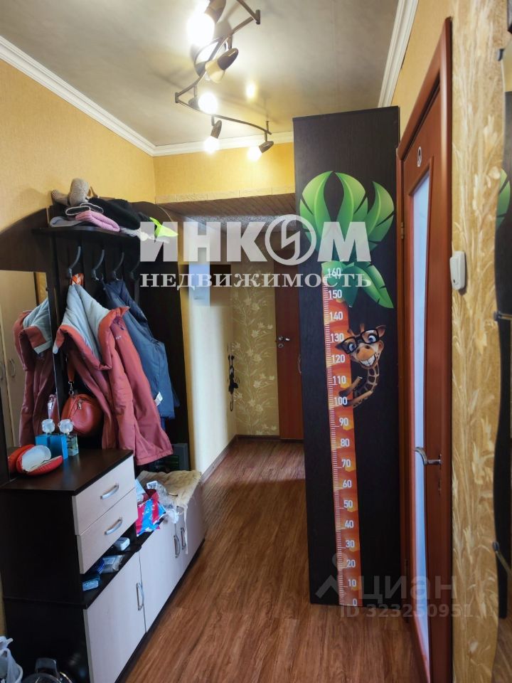 Продажа 2-комн квартиры на вторичном рынке улица Генерала Тюленева, 17