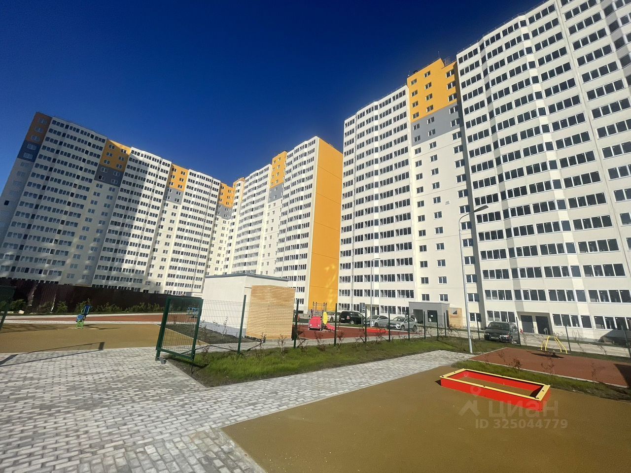 Продажа 1-комн квартиры на вторичном рынке Голубое пгт, бульвар Парковый, 3к2