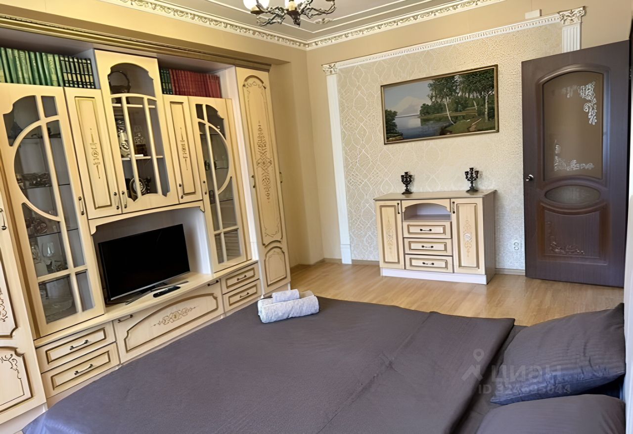 Продажа 2-комн квартиры на вторичном рынке Ивантеевка, Школьная улица, 12