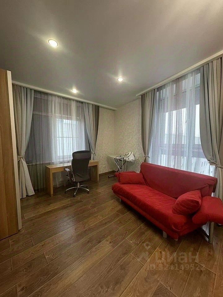 Аренда 3-комн квартиры на вторичном рынке Флотская улица, 7к3