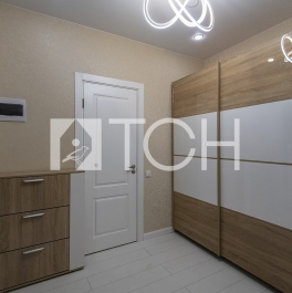 Продажа 1-комн квартиры на вторичном рынке Королев, Октябрьский б-р, 26
