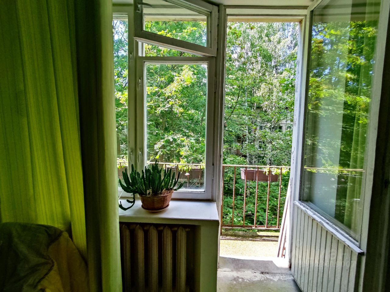 Продажа 2-комн квартиры на вторичном рынке улица Карпинского, 36К4