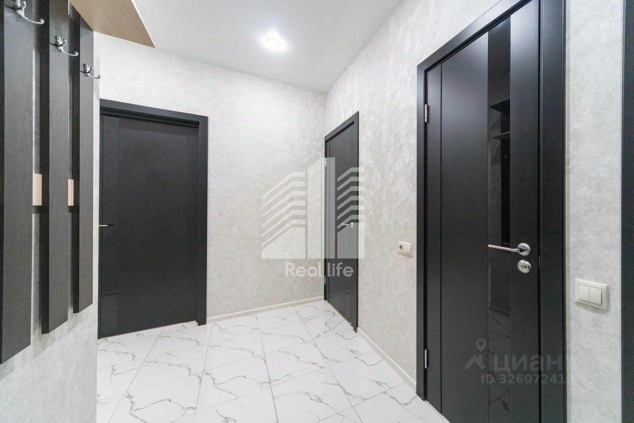 Продажа 2-комн квартиры на вторичном рынке Южный мкр, улица Курыжова, 22
