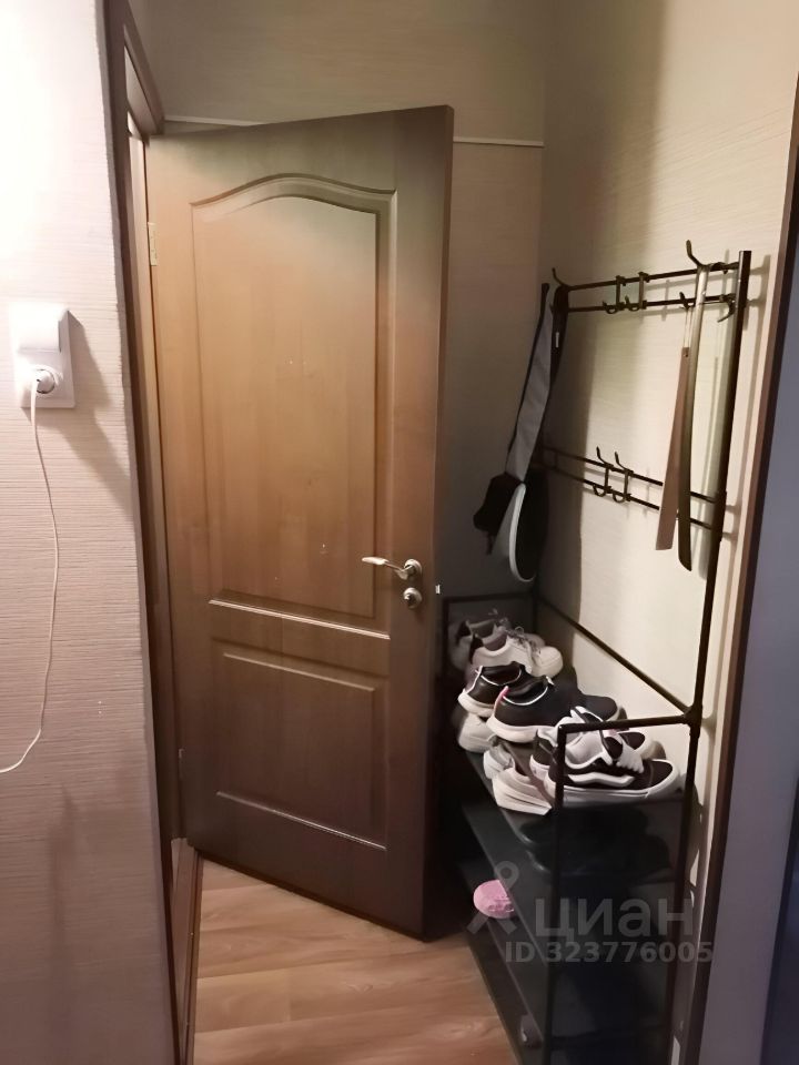 Продажа 3-комн квартиры на вторичном рынке Пролетарский проспект, 1