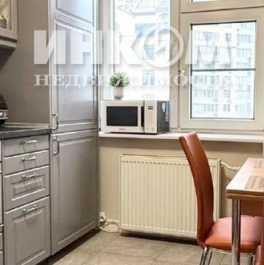 Продажа 2-комн квартиры на вторичном рынке ул Донская,  д. 8