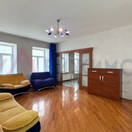 Продажа 3-комн квартиры на вторичном рынке улица Декабристов