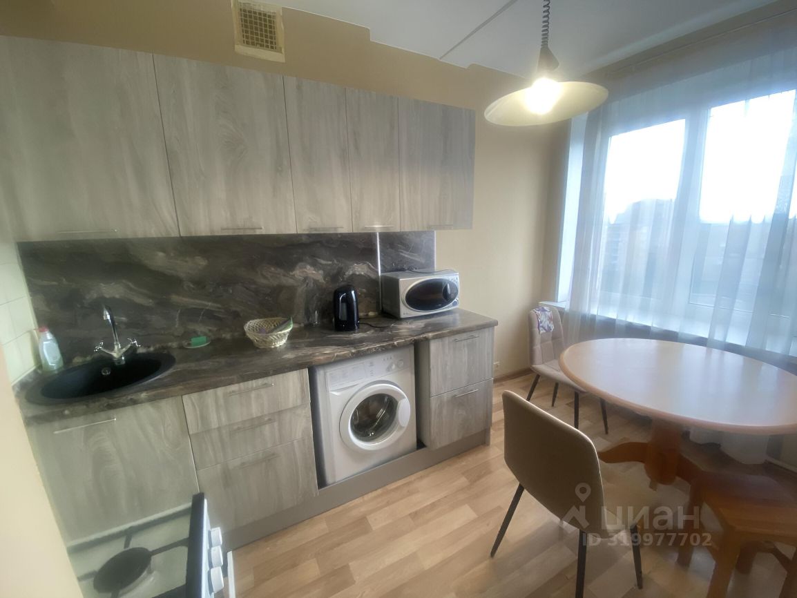 Аренда 2-комн квартиры на вторичном рынке улица Черняховского, 8А