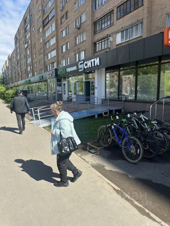Продажа торгового помещения Лобня г, Ленина ул,  д. 19 к1