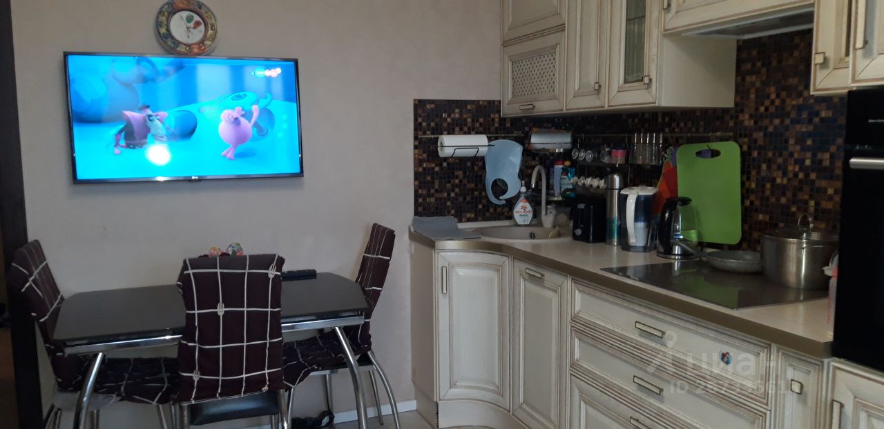 Продажа 1-комн квартиры на вторичном рынке пос. Челюскинский, улица Садовая,  д. 25А