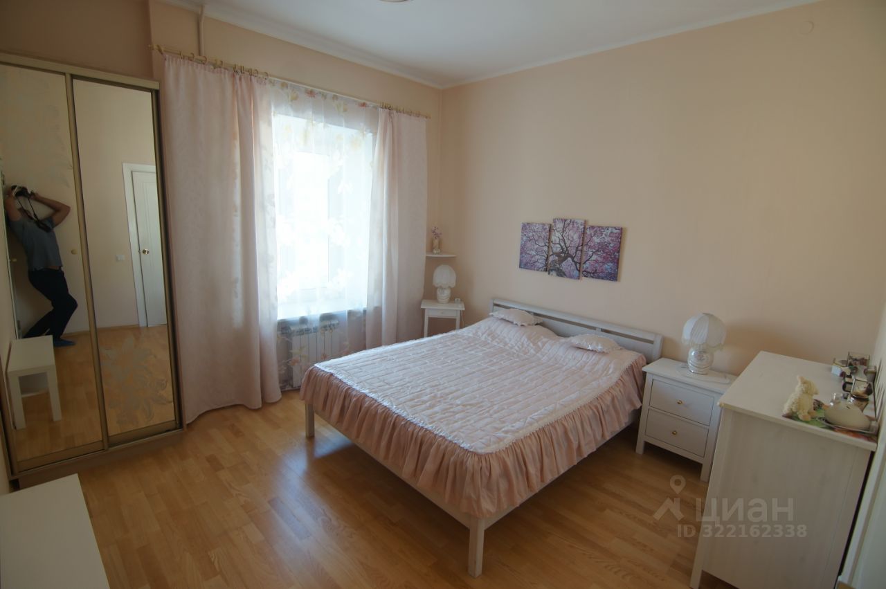 Продажа 2-комн квартиры на вторичном рынке Пушкин, улица Красной Звезды, 2/7