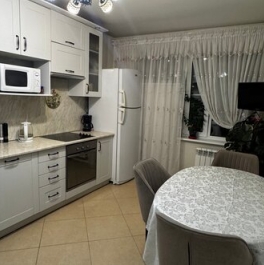 Продажа 3-комн квартиры на вторичном рынке Белградская улица,  д. 54 к1