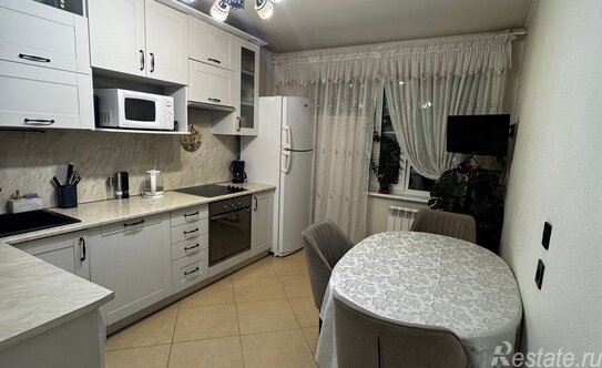 Продажа 3-комн квартиры на вторичном рынке Белградская улица,  д. 54 к1