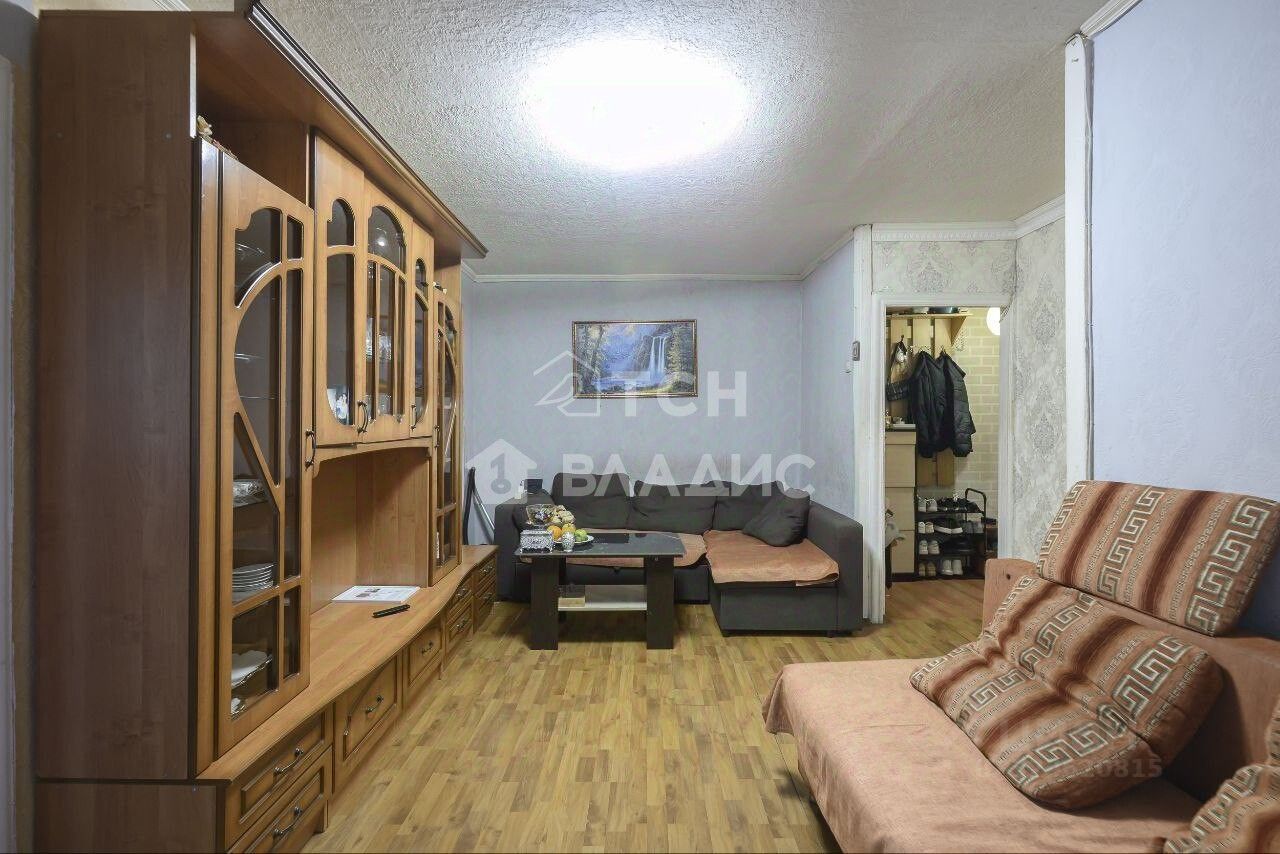 Продажа 2-комн квартиры на вторичном рынке пос. Лесные Поляны, улица Ленина, 7